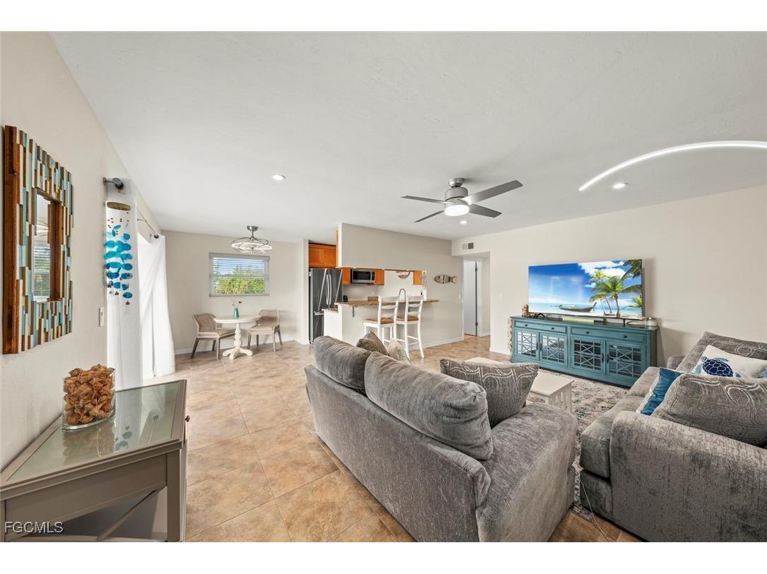 601 Periwinkle Way #D5 Sanibel FL 33957 2025022838 image1