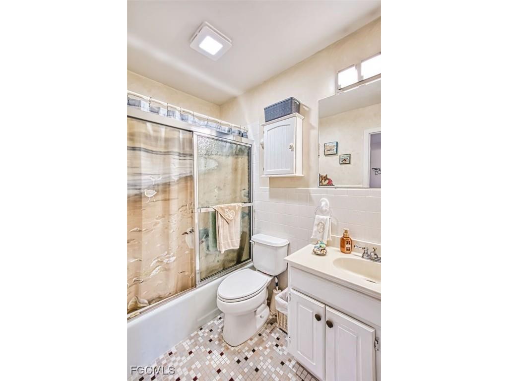 601 Periwinkle Way #D7 Sanibel FL 33957 2026005678 image24