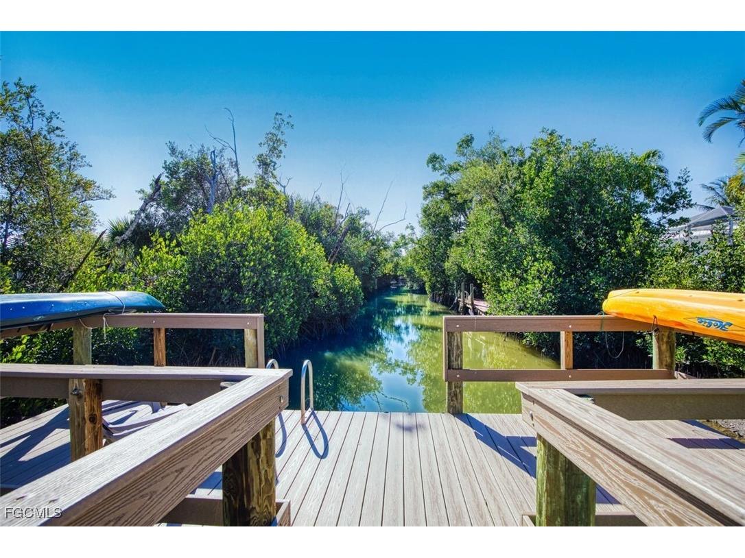 601 Periwinkle Way #D7 Sanibel FL 33957 2026005678 image27