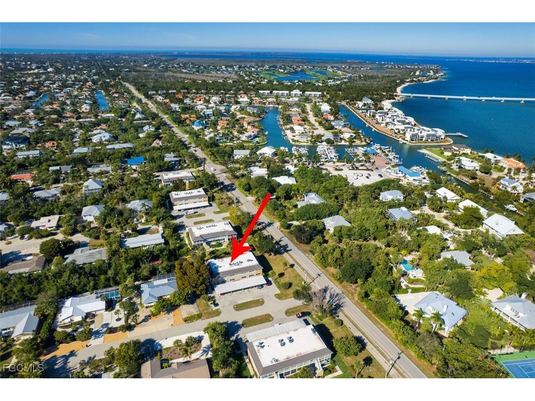 601 Periwinkle Way #D7 Sanibel FL 33957 2026005678 image4