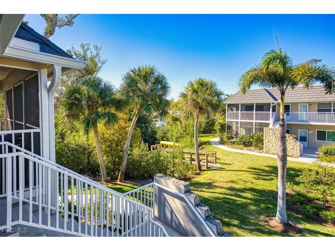 601 Periwinkle Way #D7 Sanibel FL 33957 2026005678 image9