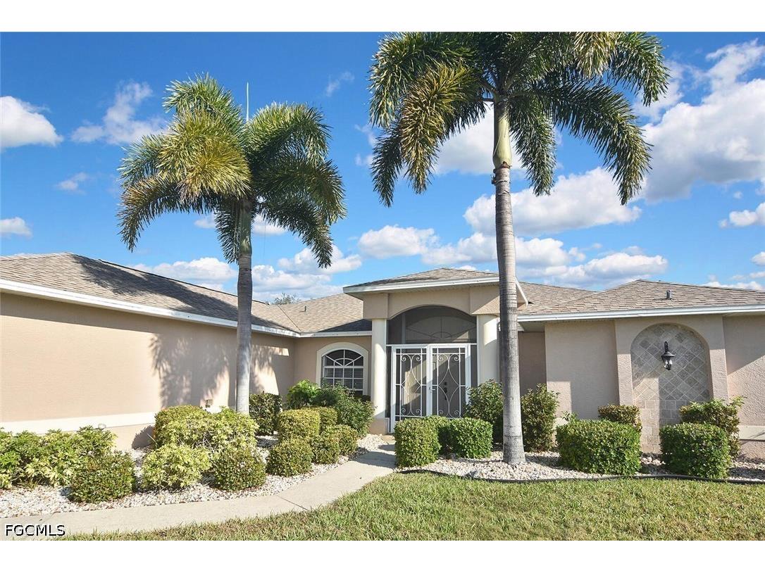 601 SE 15th Terrace Cape Coral FL 33990 2026014437 image1
