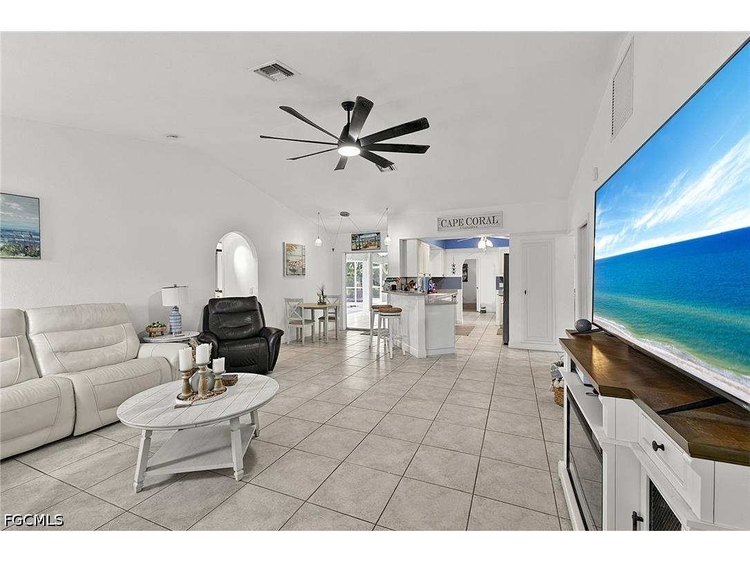 601 SE 19th Street Cape Coral FL 33990 2026027326 image14