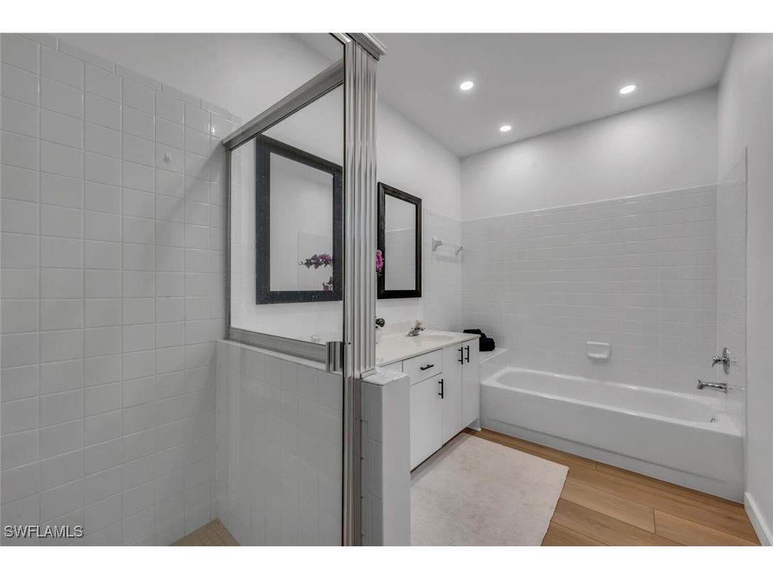 6010 Chardonnay Lane #304 Naples FL 34119 225058340 image11