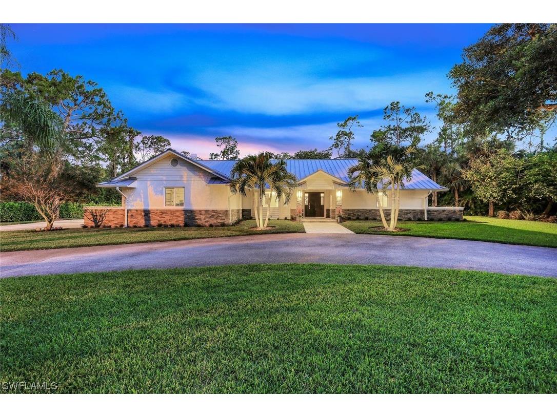 6010 Standing Oaks Lane Naples FL 34119 223033759 image1