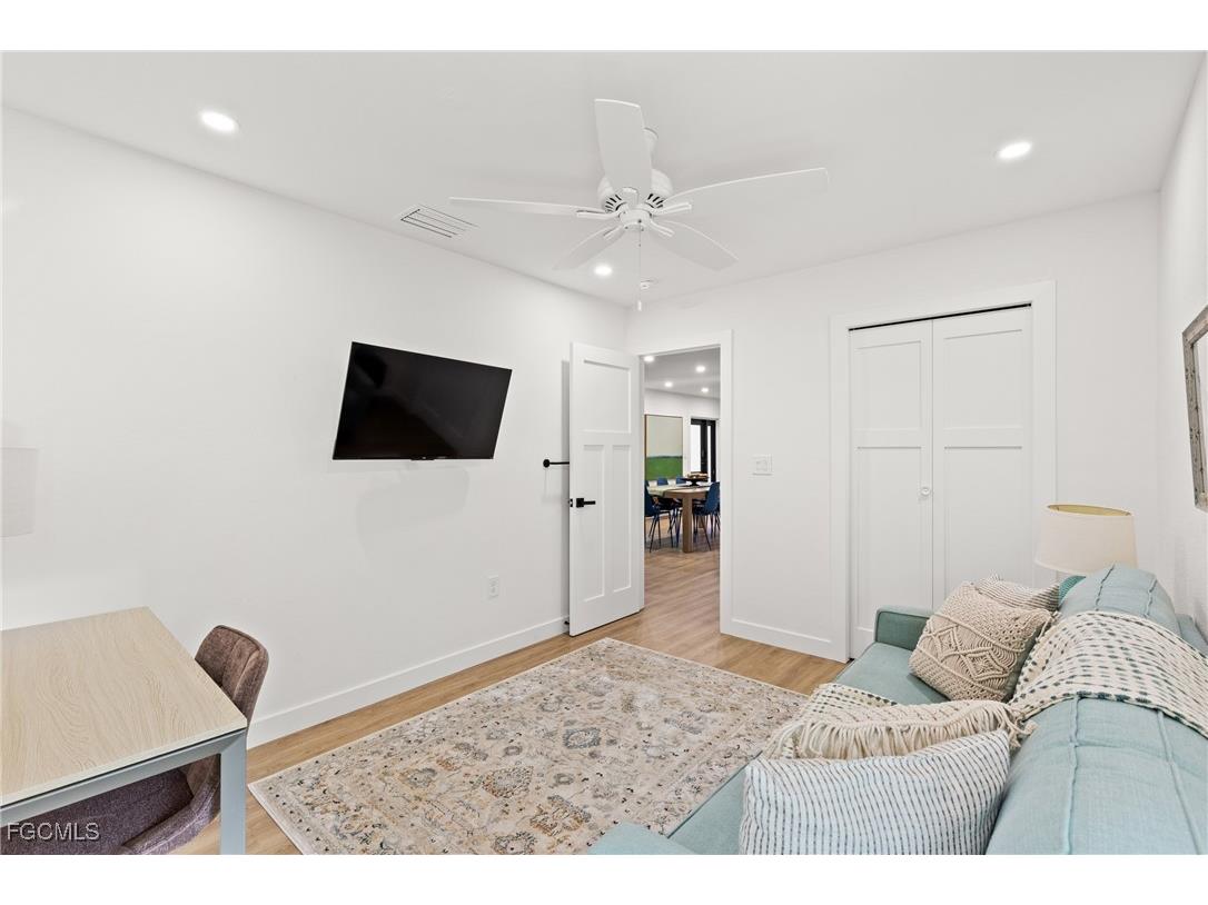 6011 Fountain Way Fort Myers FL 33919 2025009012 image21