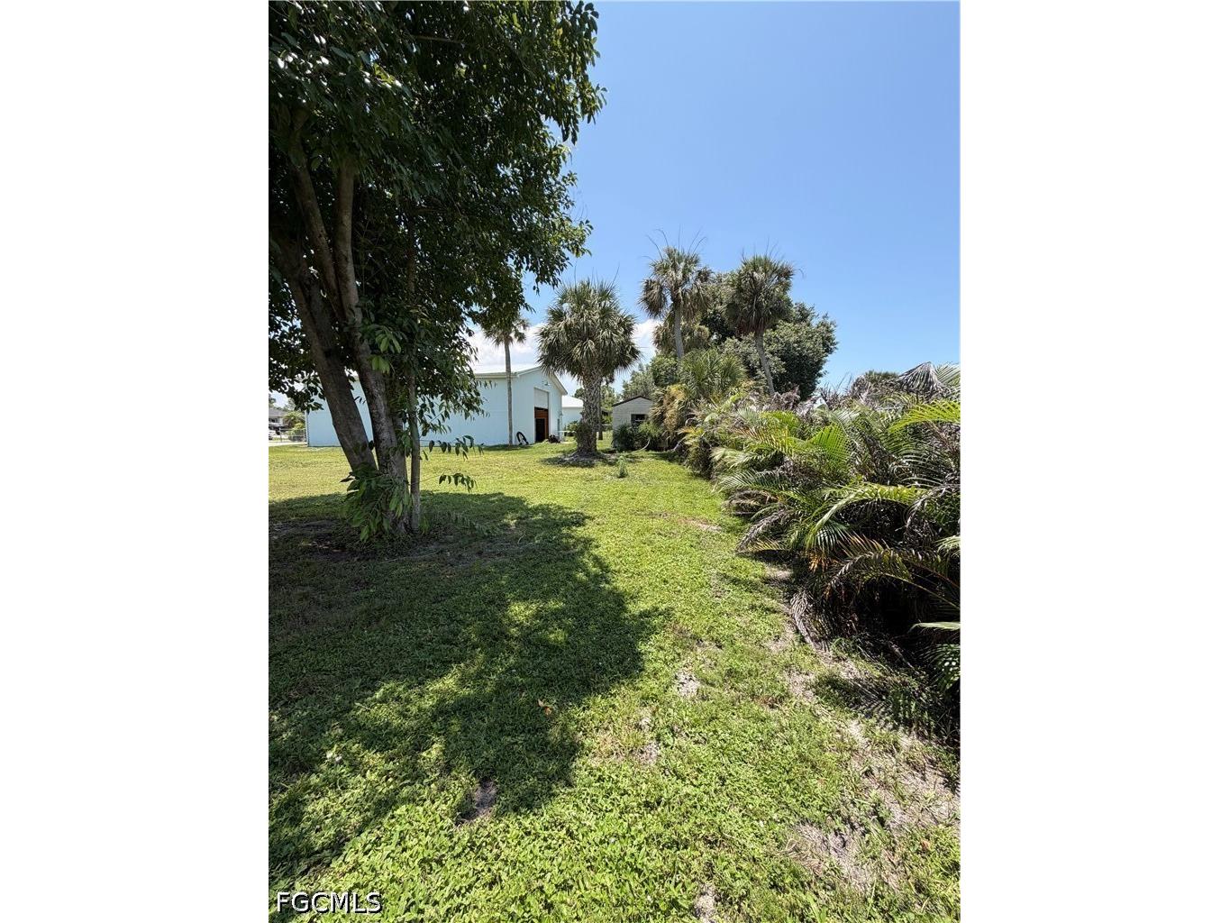 6011 Jadestone Avenue Fort Myers FL 33905 2026024501 image45