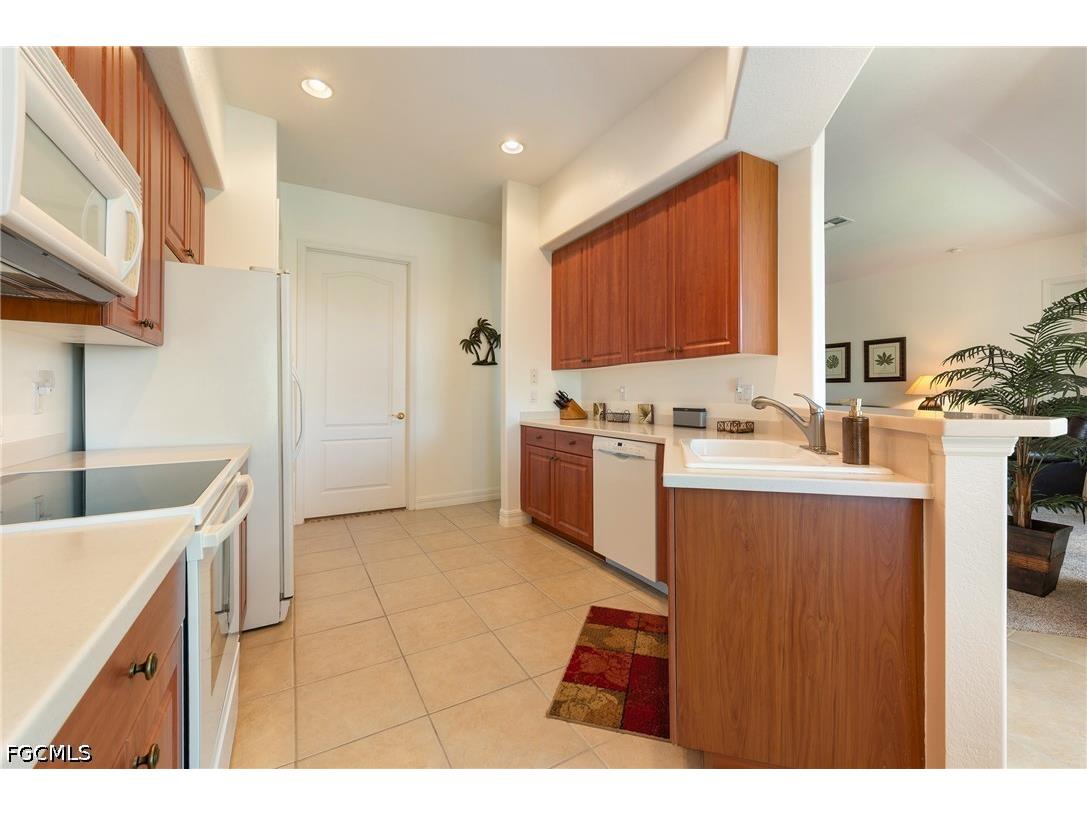6011 Jonathans Bay Circle #402 Fort Myers FL 33908 2026018937 image10