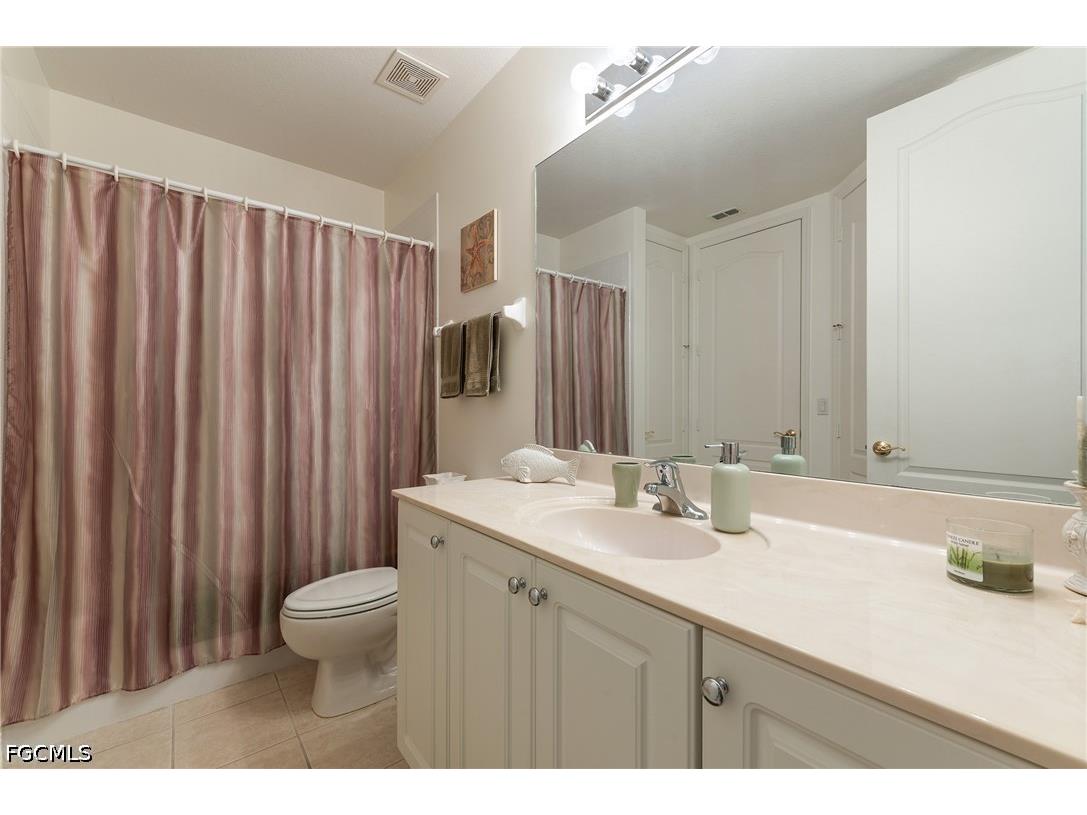 6011 Jonathans Bay Circle #402 Fort Myers FL 33908 2026018937 image18