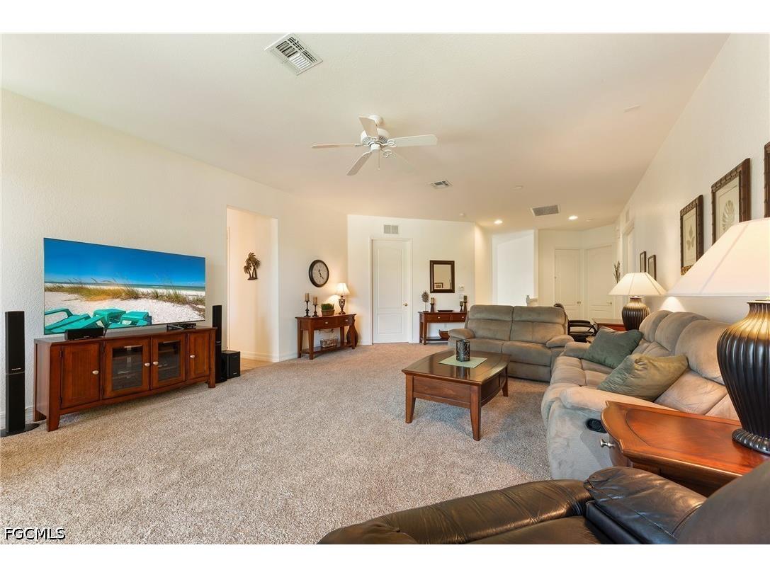 6011 Jonathans Bay Circle #402 Fort Myers FL 33908 2026018937 image5