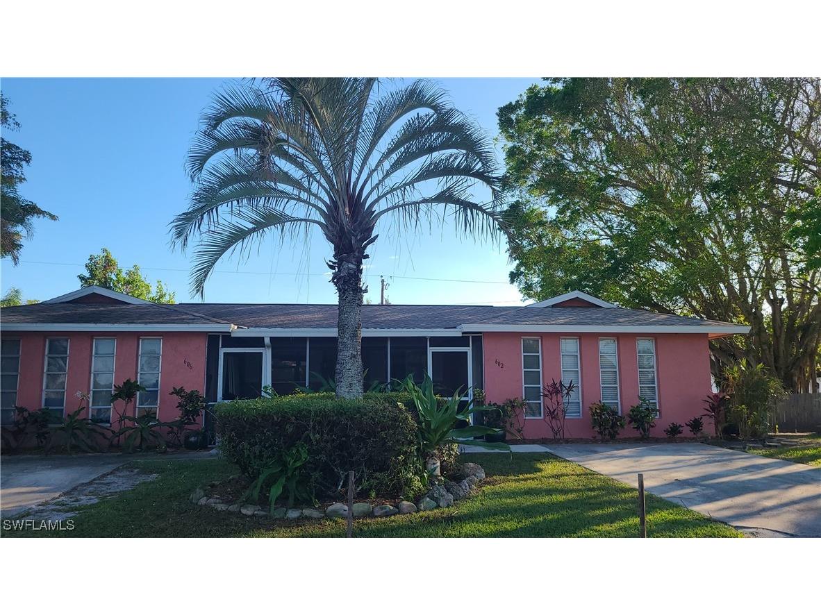 602 111th Avenue N Naples FL 34108 225081768 image1