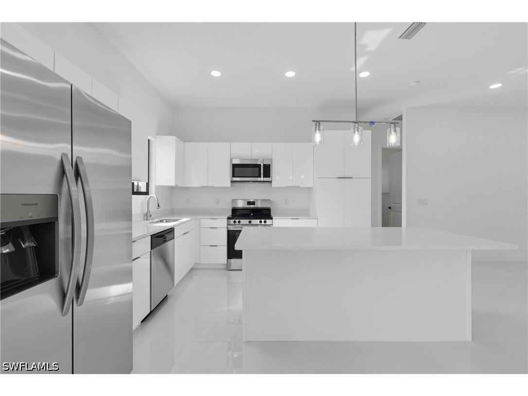 602 NW 25th Terrace Cape Coral FL 33993 226016908 image7