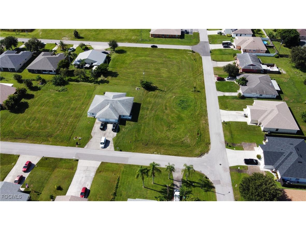 602 SE 9th Street Cape Coral FL 33990 2025007533 image1