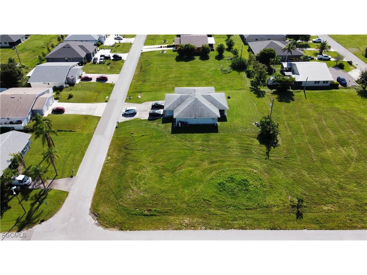 602 SE 9th Street Cape Coral FL 33990 2025007533 image2