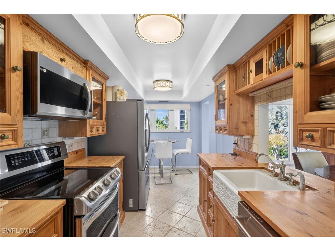 6020 Pelican Bay Boulevard #E302 Naples FL 34108 226003424 image30