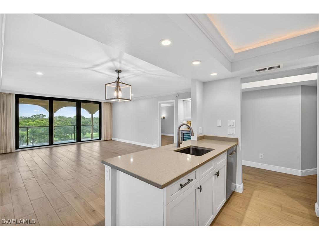 6020 Pelican Bay Boulevard #E402 Naples FL 34108 226005653 image1