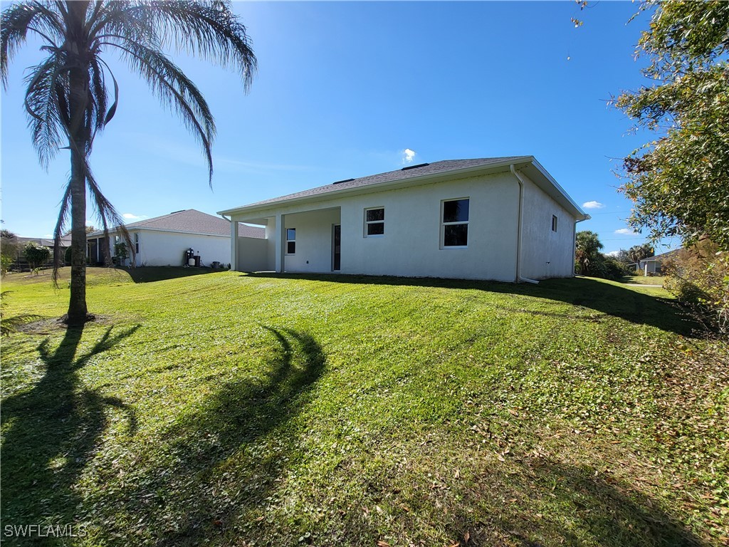 6022 Thrush Avenue Fort Myers FL 33905 224089071 image2