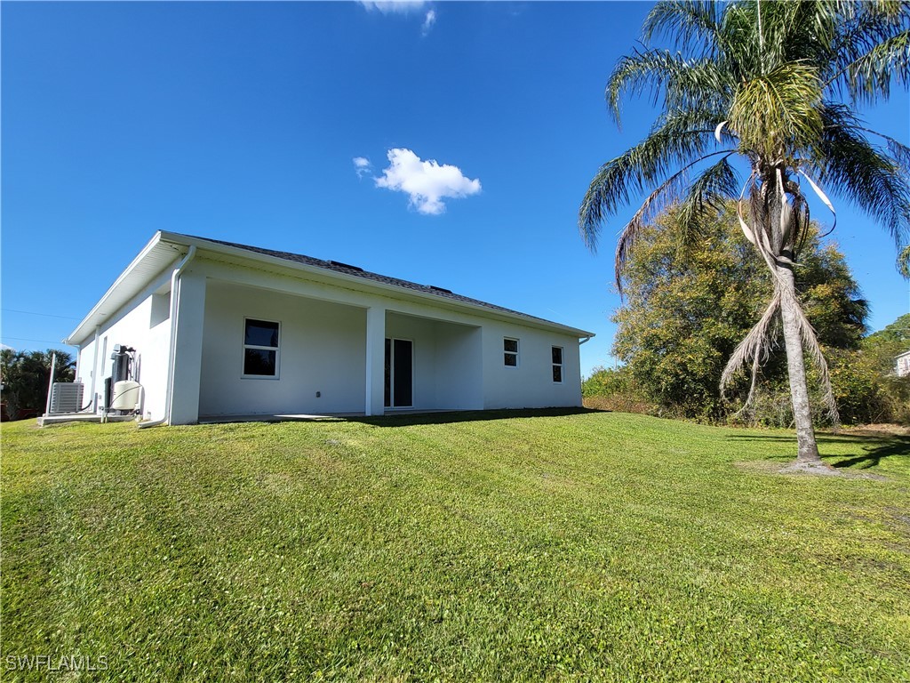 6022 Thrush Avenue Fort Myers FL 33905 224089071 image3