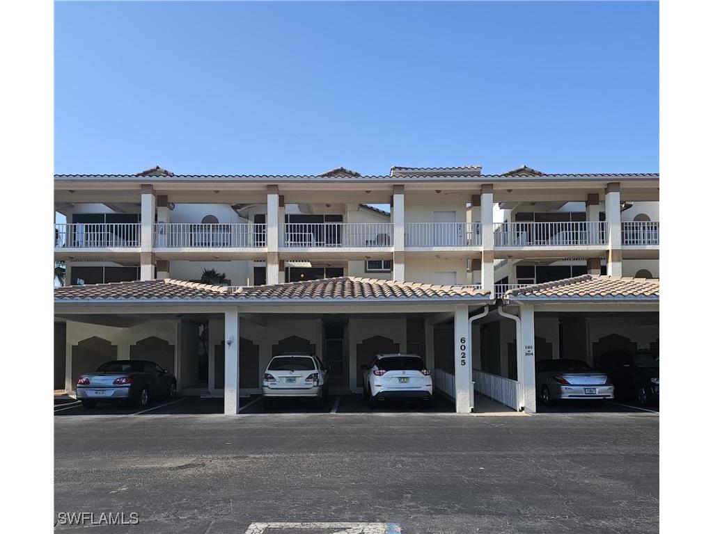 6025 Chardonnay Lane #102 Naples FL 34119 225043670 image1