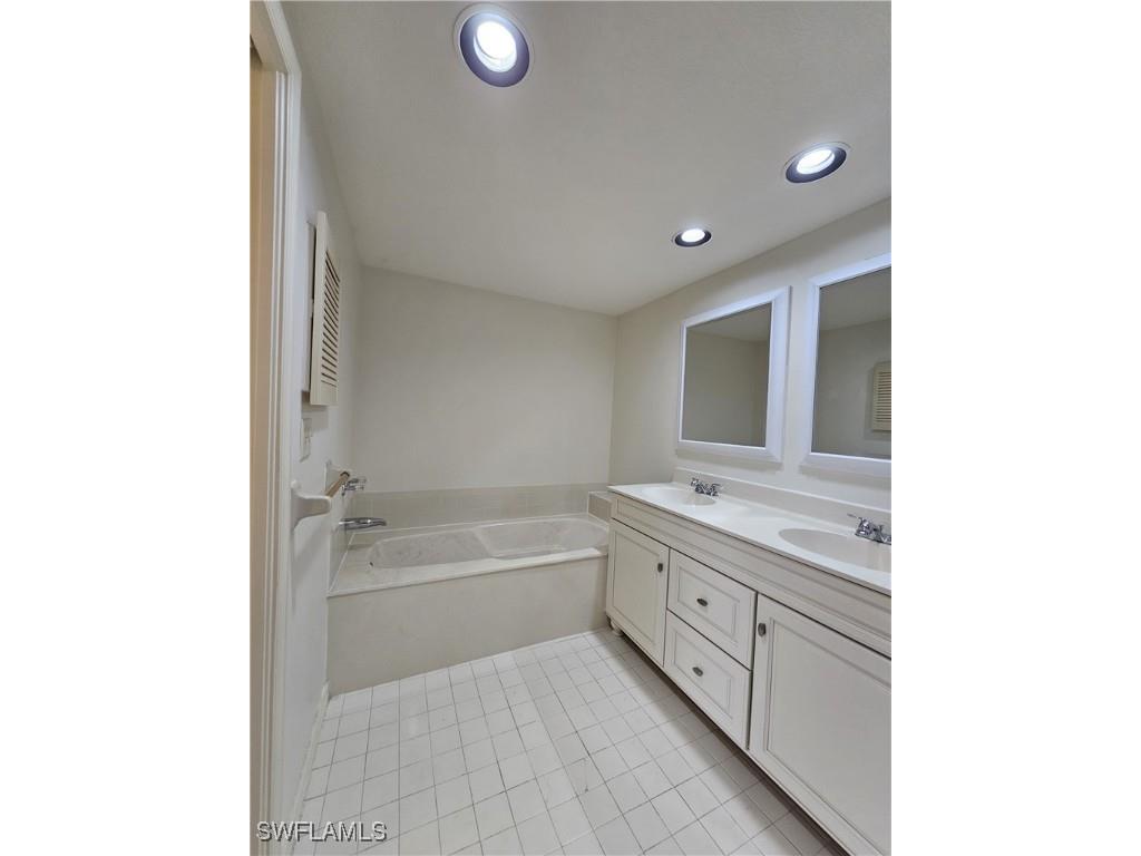 6025 Chardonnay Lane #102 Naples FL 34119 225043670 image21