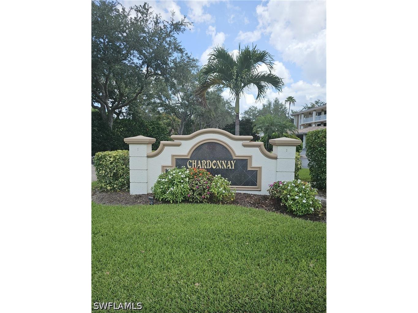 6025 Chardonnay Lane #102 Naples FL 34119 226019446 image1