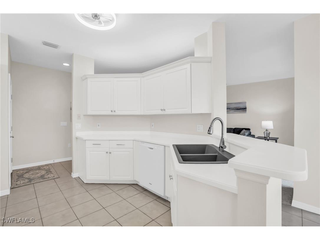 6025 Pinnacle Lane #602 Naples FL 34110 225052742 image10