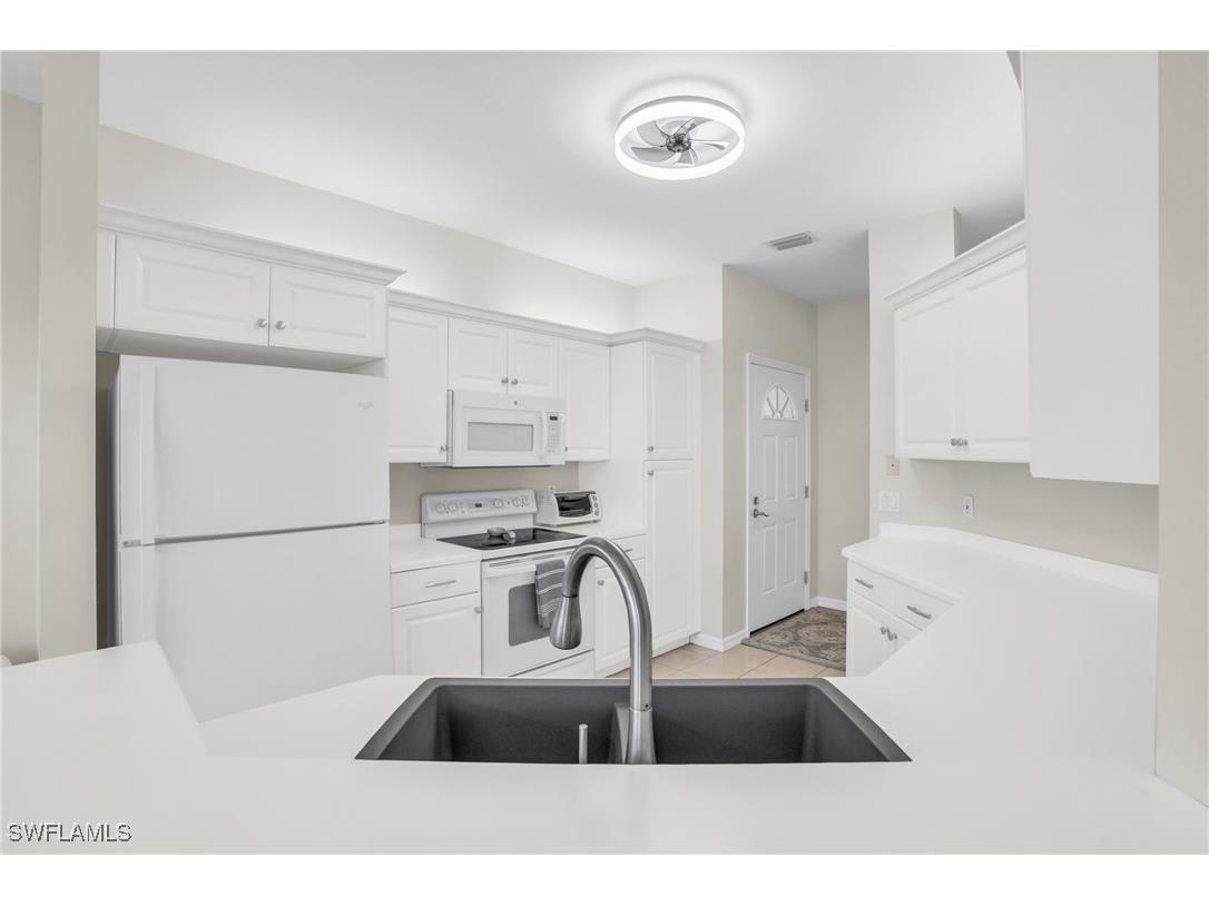 6025 Pinnacle Lane #602 Naples FL 34110 225052742 image11