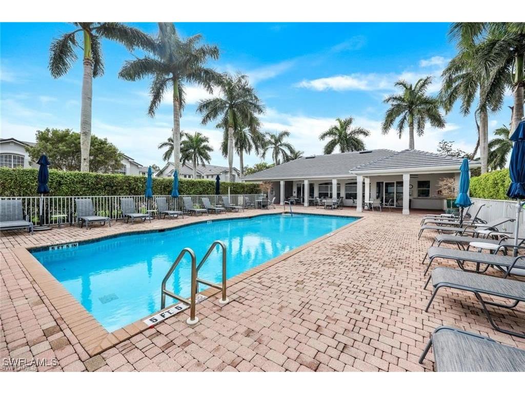 6025 Pinnacle Lane #602 Naples FL 34110 225052742 image4
