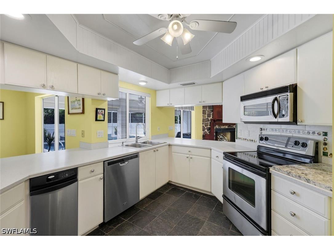 6029 & 6031 Higgins Avenue Fort Myers FL 33905 226016448 image17