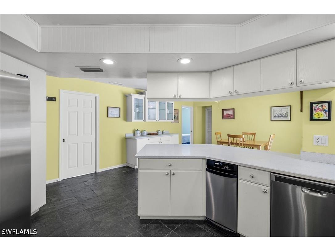 6029 & 6031 Higgins Avenue Fort Myers FL 33905 226016448 image20
