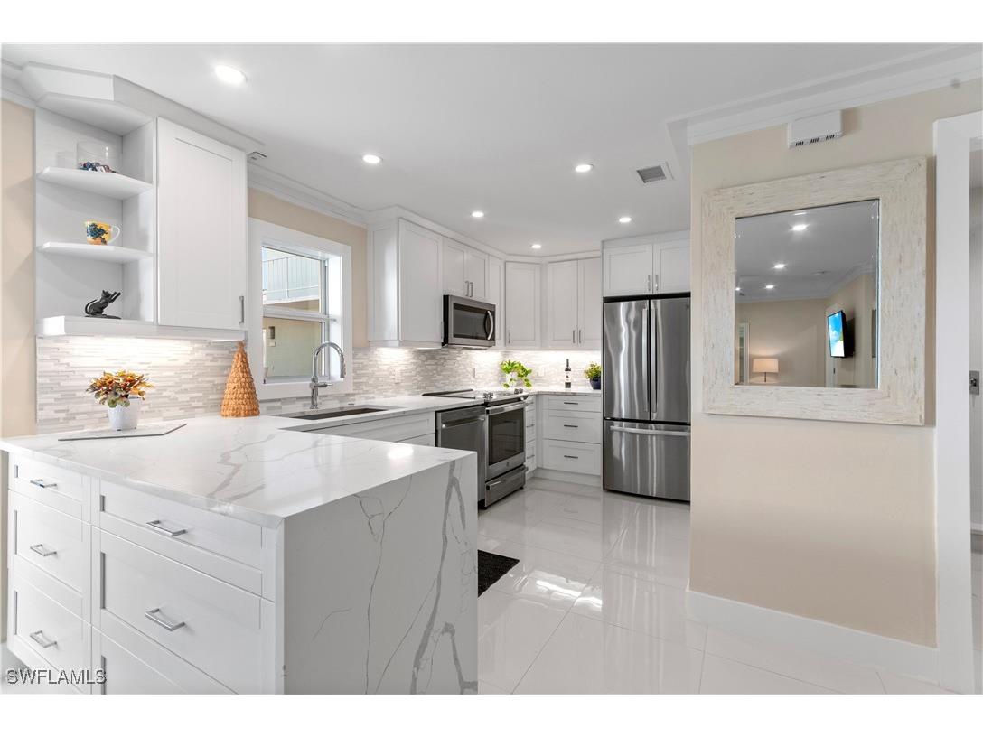 603 12th Avenue S #603 Naples FL 34102 226000868 image1