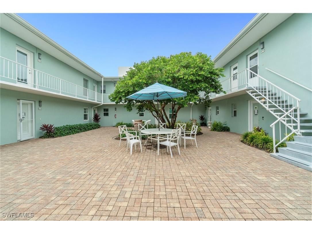 603 12th Avenue S Naples FL 34102 225071442 image22