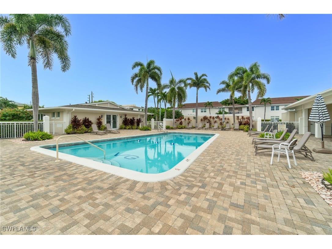 603 12th Avenue S Naples FL 34102 225071442 image23