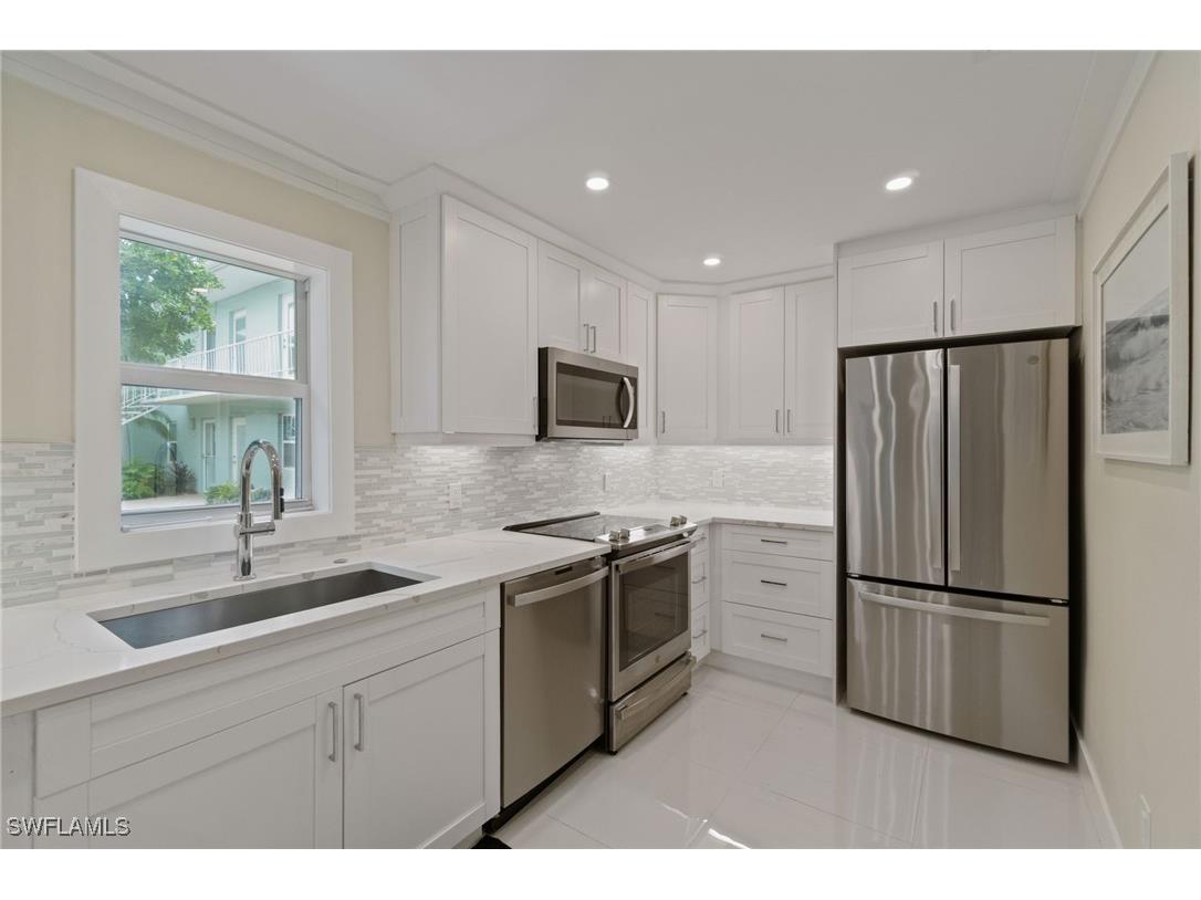 603 12th Avenue S Naples FL 34102 225071442 image9