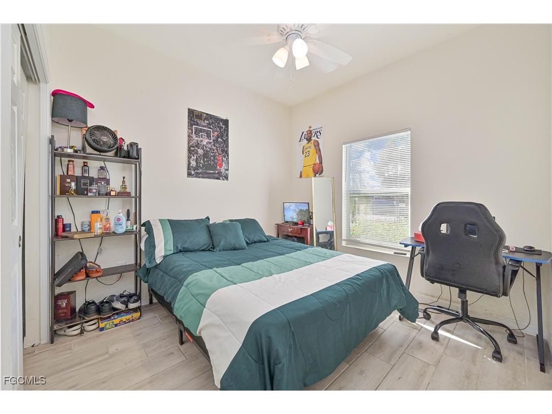 603 & 605 SE 23rd Place Cape Coral FL 33990 2025023451 image17