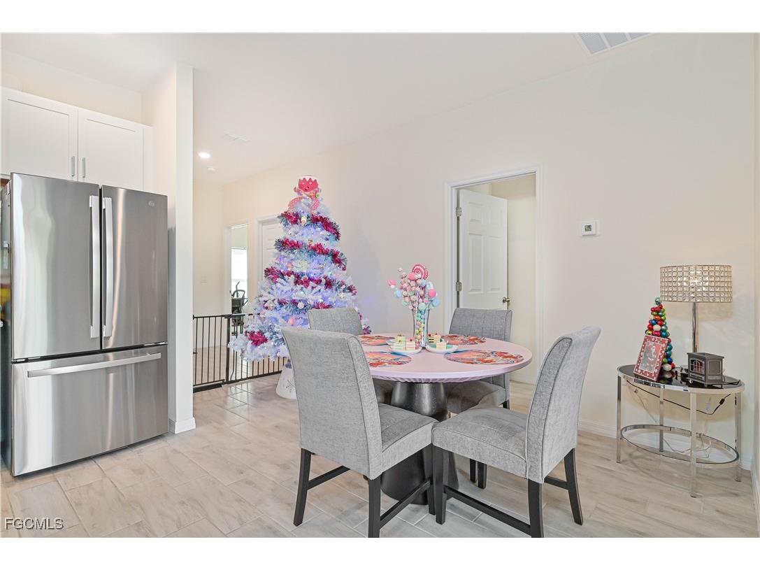 603 & 605 SE 23rd Place Cape Coral FL 33990 2025023451 image26