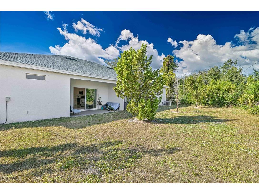 603 & 605 SE 23rd Place Cape Coral FL 33990 2025023451 image5