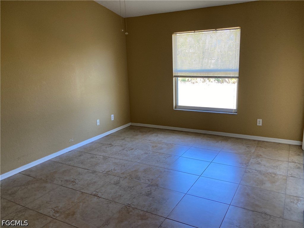 603 SE 13th Terrace Cape Coral FL 33990 2026022233 image7