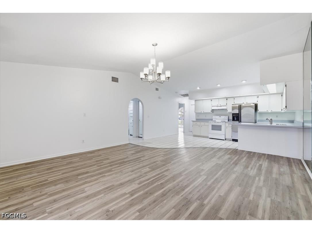 603 SE 7th Street Cape Coral FL 33990 2026029768 image16