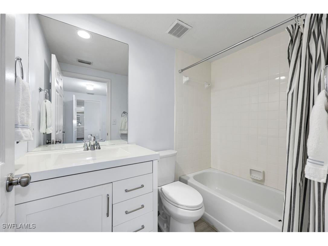 6030 Chardonnay Lane #203 Naples FL 34119 225075045 image20