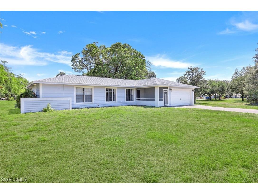 6030 Sea Grass Lane Naples FL 34116 223034733 image1