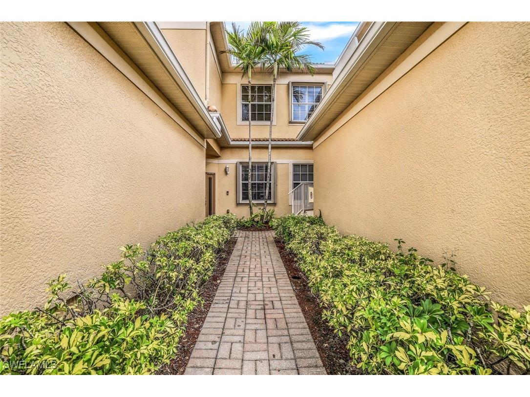 6031 Jonathans Bay Circle #302 Fort Myers FL 33908 226004921 image2