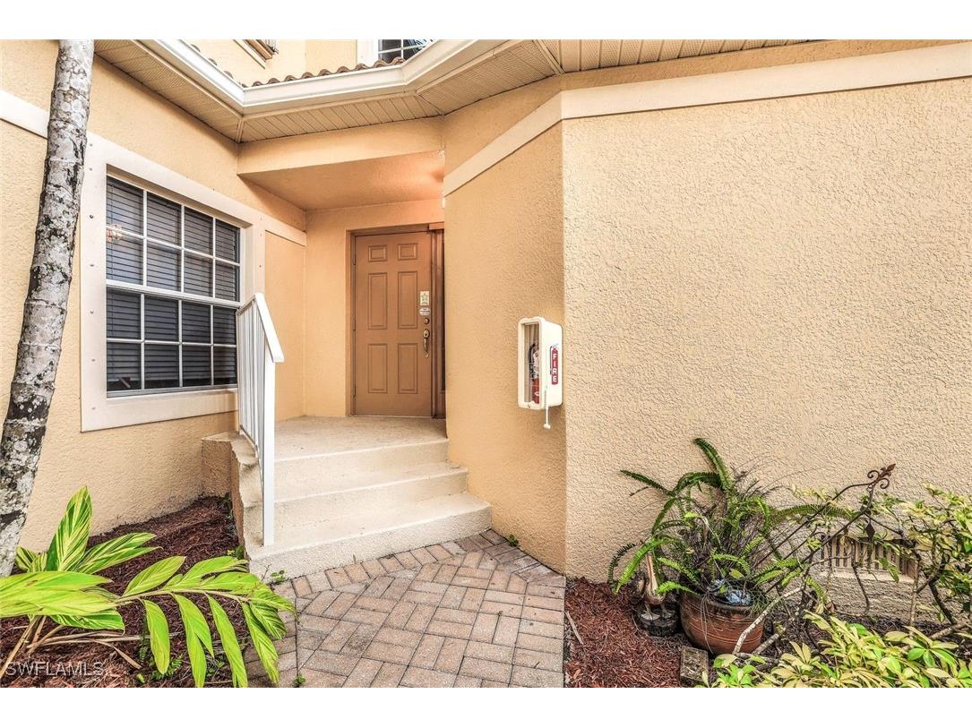 6031 Jonathans Bay Circle #302 Fort Myers FL 33908 226004921 image3