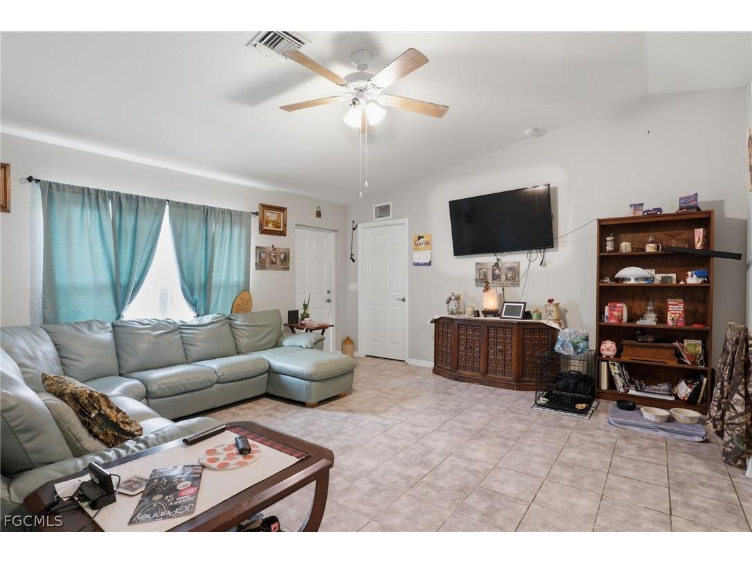 6031 N Moss Circle Labelle FL 33935 2026012680 image3