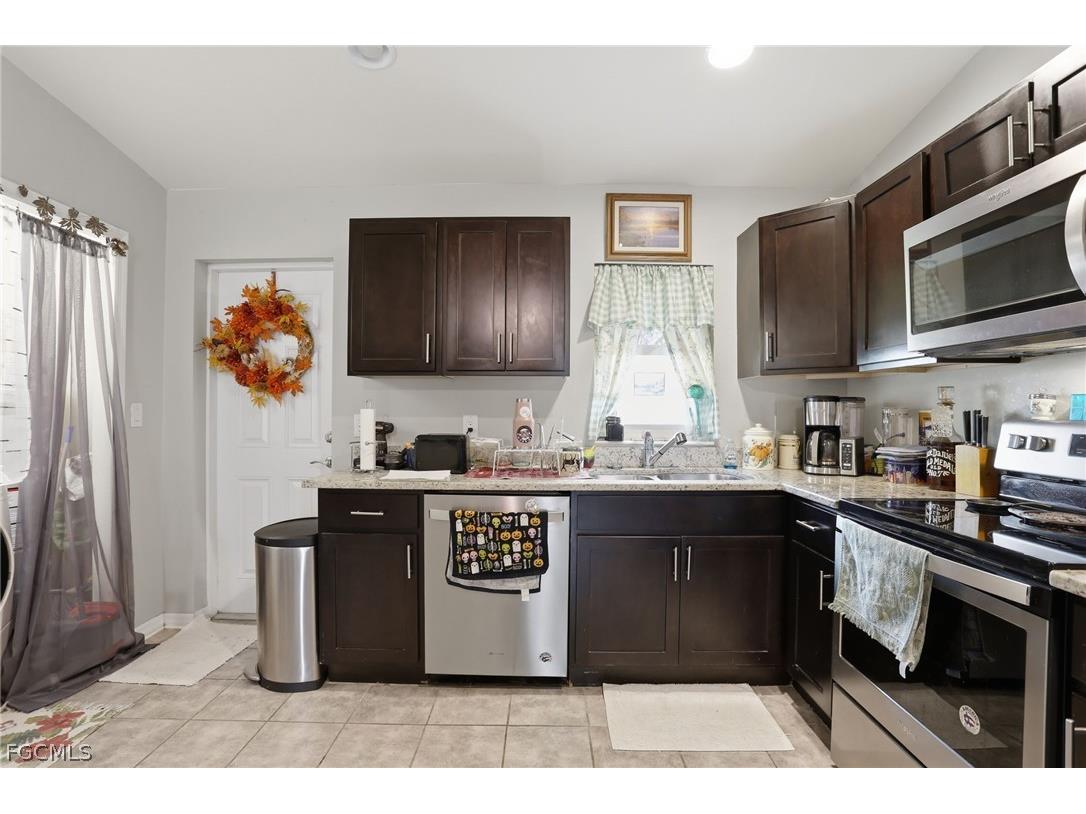 6031 N Moss Circle Labelle FL 33935 2026012680 image7