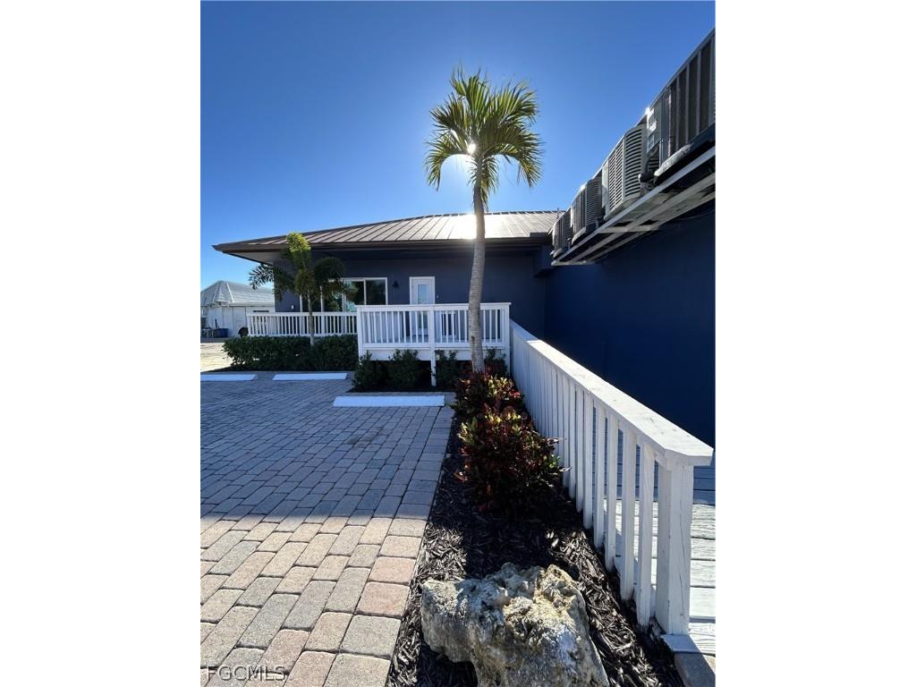 6035 Estero Boulevard #4 Fort Myers Beach FL 33931 2026002764 image9