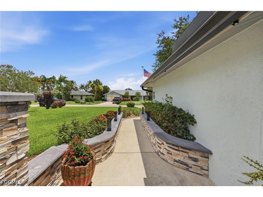 6037 Birnam Wood Lane Fort Myers FL 33908 2026028462 image47