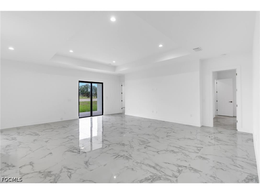 6037 N Moss Circle Labelle FL 33935 2026024048 image13