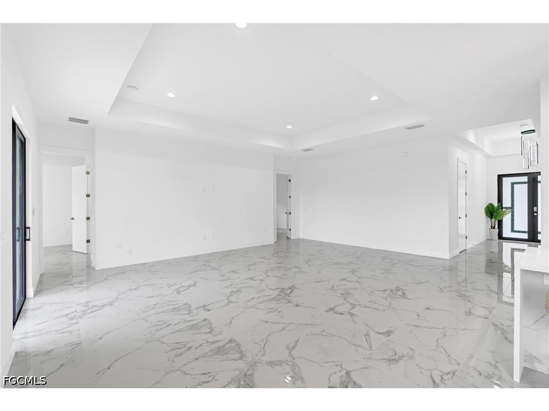 6037 N Moss Circle Labelle FL 33935 2026024048 image15