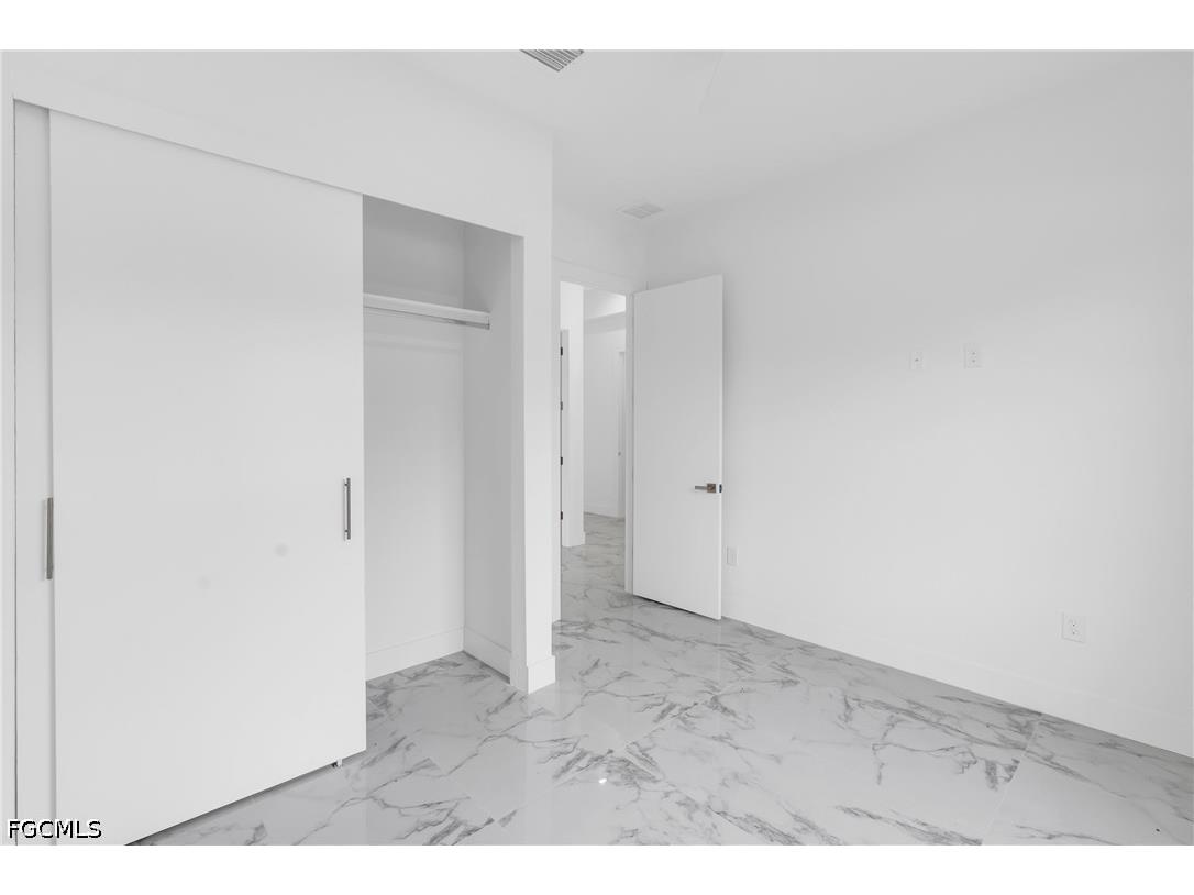 6037 N Moss Circle Labelle FL 33935 2026024048 image25